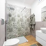 Appartamento Cavallotti 70 - Renovated With A Sea View